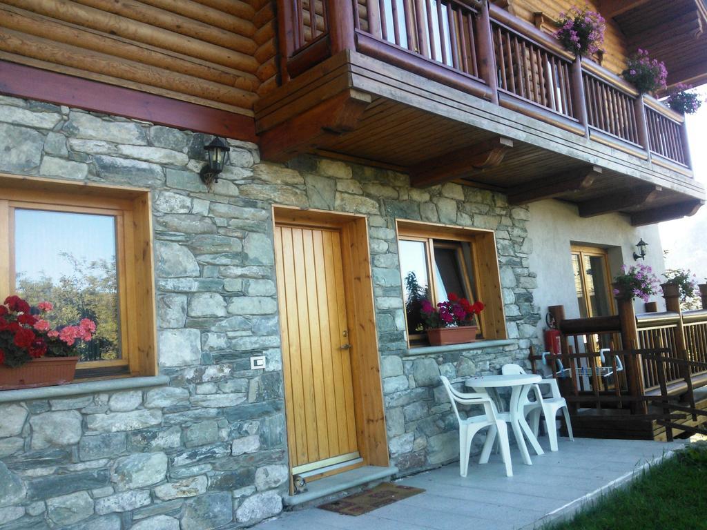 Apartament Casa Adriana Saint-Vincent Zewnętrze zdjęcie