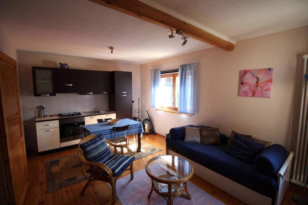 Apartament Casa Adriana Saint-Vincent Zewnętrze zdjęcie