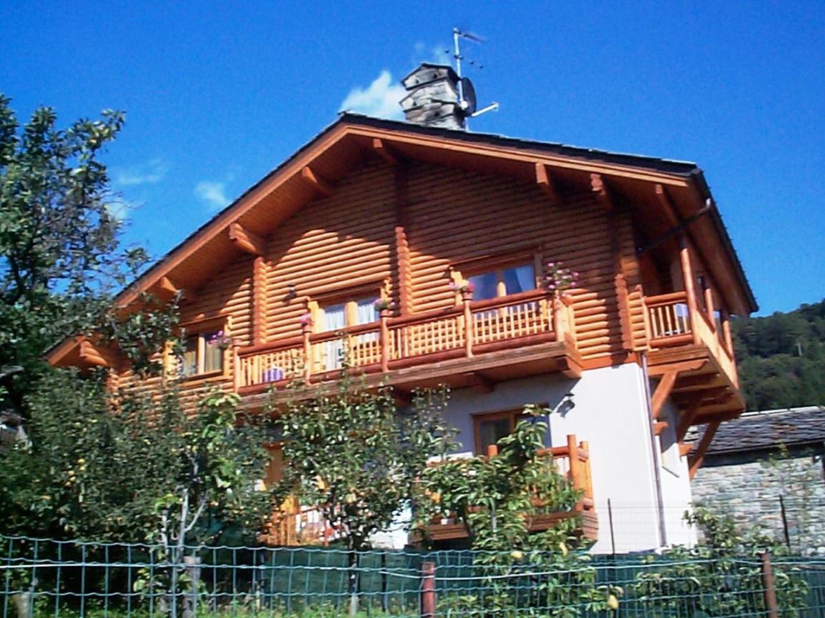 Apartament Casa Adriana Saint-Vincent Zewnętrze zdjęcie